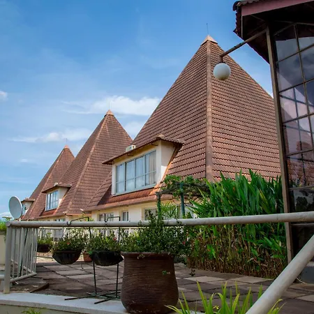 Golf Course Hotel Kampala Exterior photo