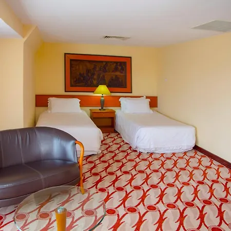 Golf Course Hotel Kampala Exterior photo