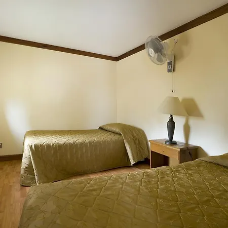 Golf Course Hotel Kampala Room photo
