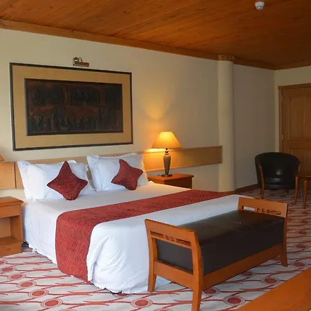 Golf Course Hotel Kampala Exterior photo