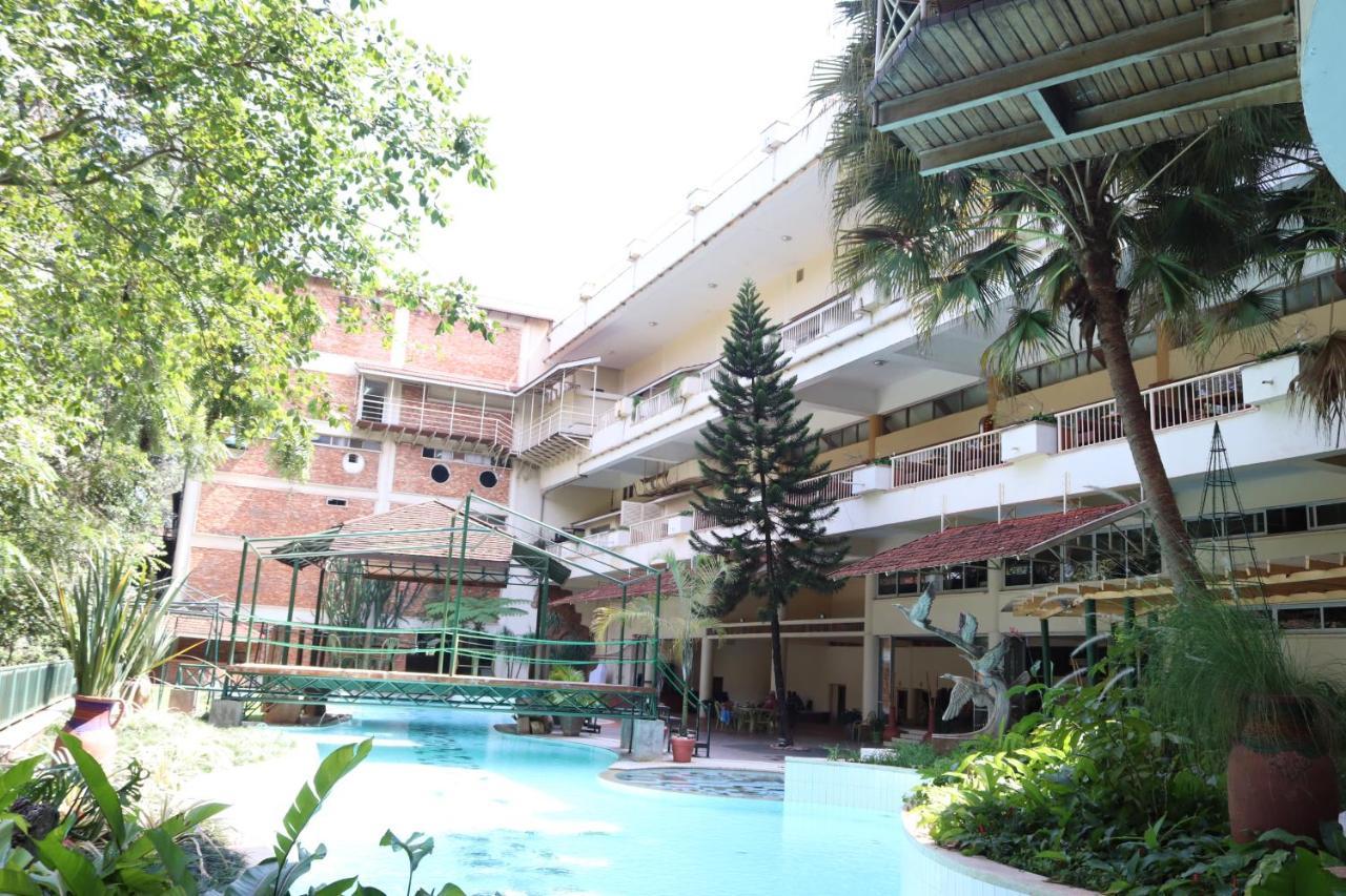 Golf Course Hotel 4*